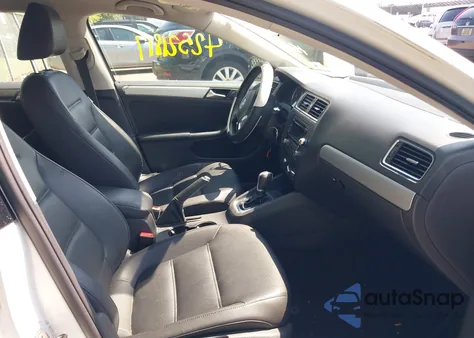 2014 Volkswagen Jetta 1.8T Se from USA, damaged, VIN 3VWD17AJ9EM420615